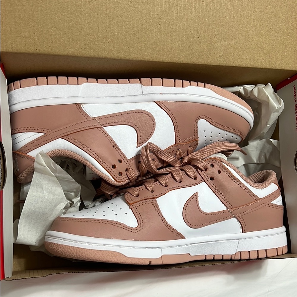 Nike low dunks rose whisper size 6.5